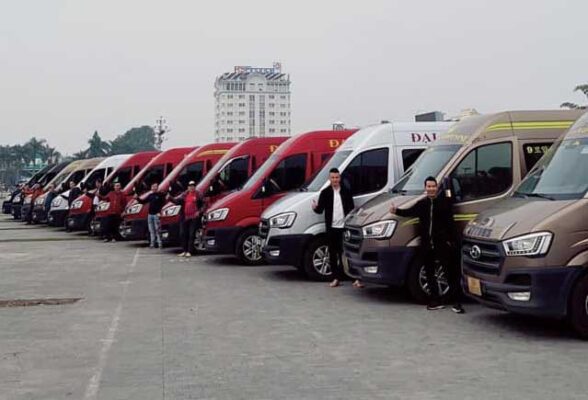 Nhân viên Limousine Thanh Hóa Hà Nội chuyên nghiệp